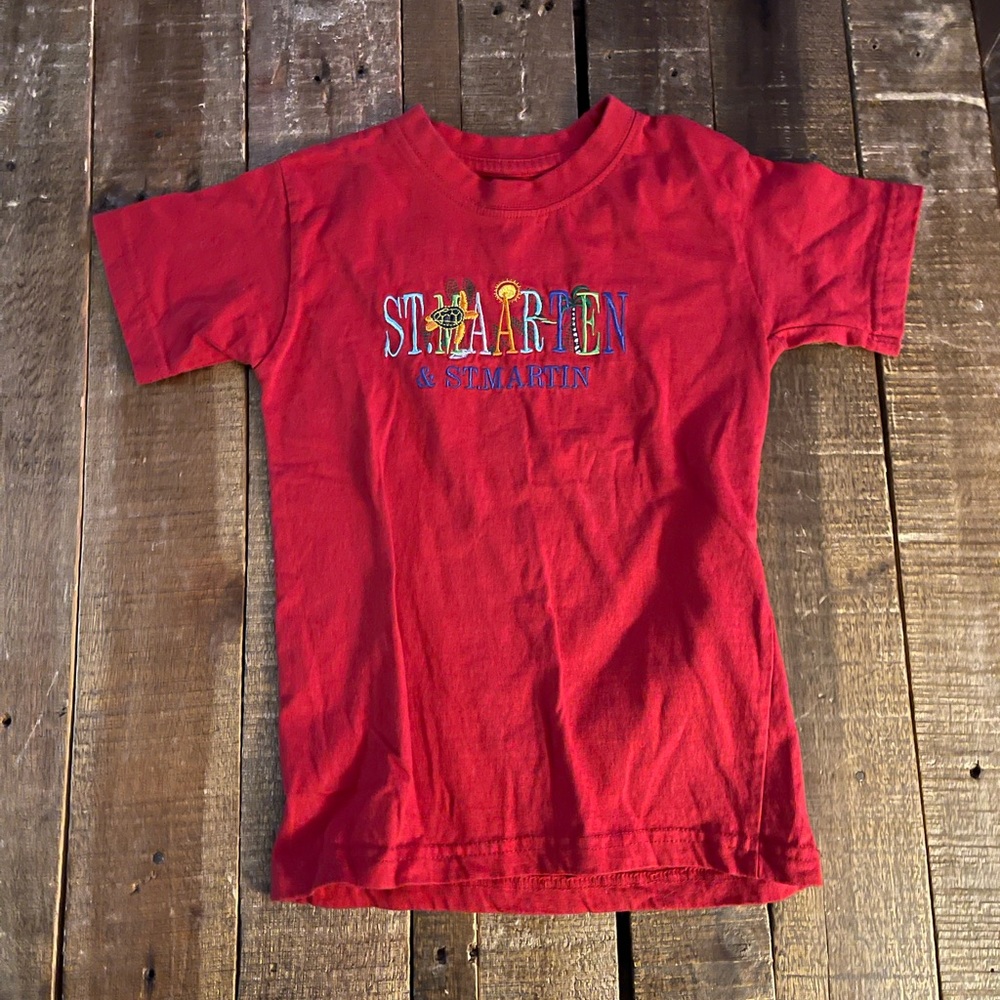 Expressions Red Kids Tee with Colorful Graphic size 8